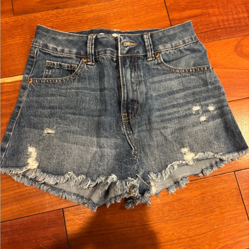 Super High rise Denim Distressed Women Shorts